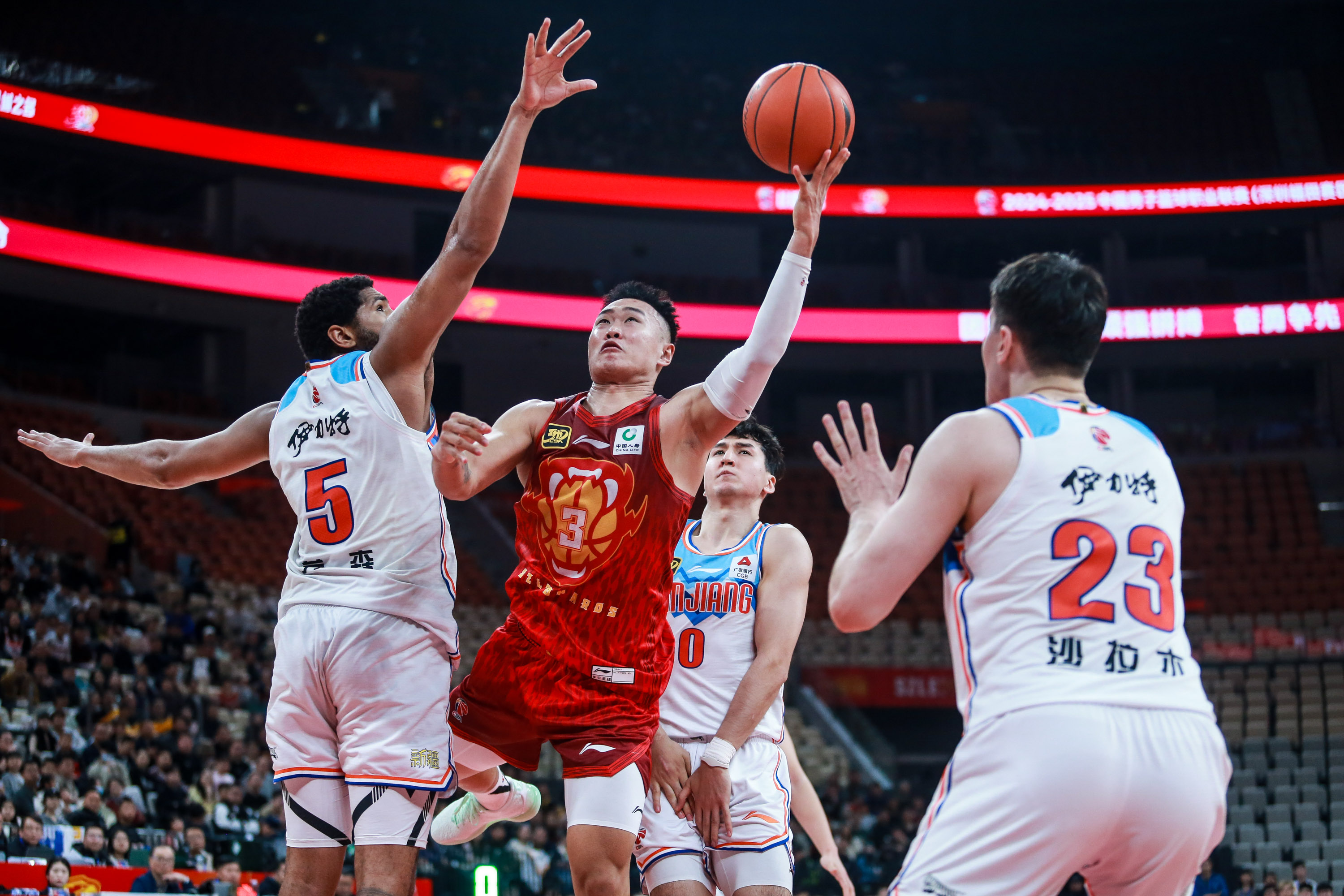 九游体育-央视转播中国篮球季后赛，精彩不断不容错过