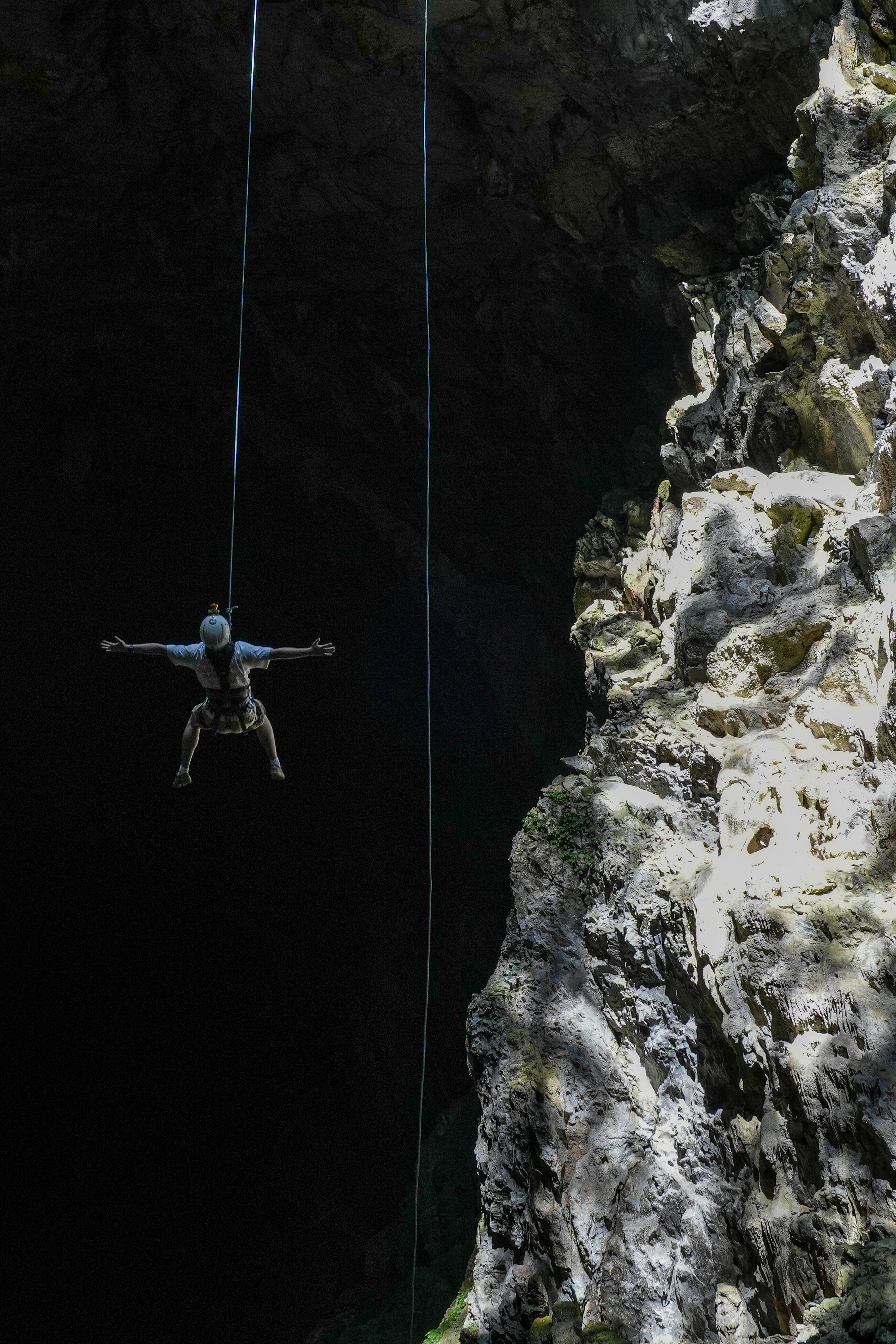 九游娱乐app下载-山地探险穿越赛，享受自然极限乐趣