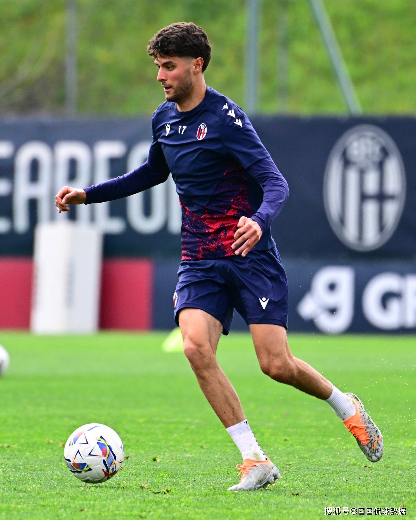 意甲豪门较量,战术变革带来胜利,比分2-0,核心球员贡献大的简单介绍 意甲豪门较量,战术变革带来胜利,比分2-0,核心球员贡献大的简单介绍