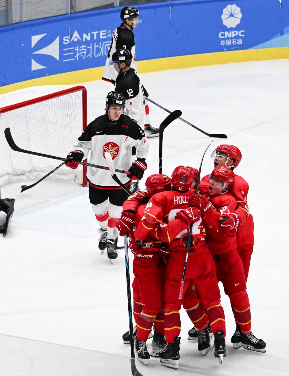 在线视频赛事-冰球季后赛：冰上角逐进入白热化的简单介绍