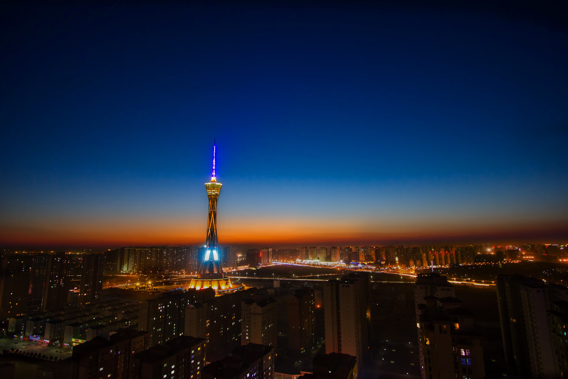 九游APP-青年球员首次亮相受关注，中国青年球员