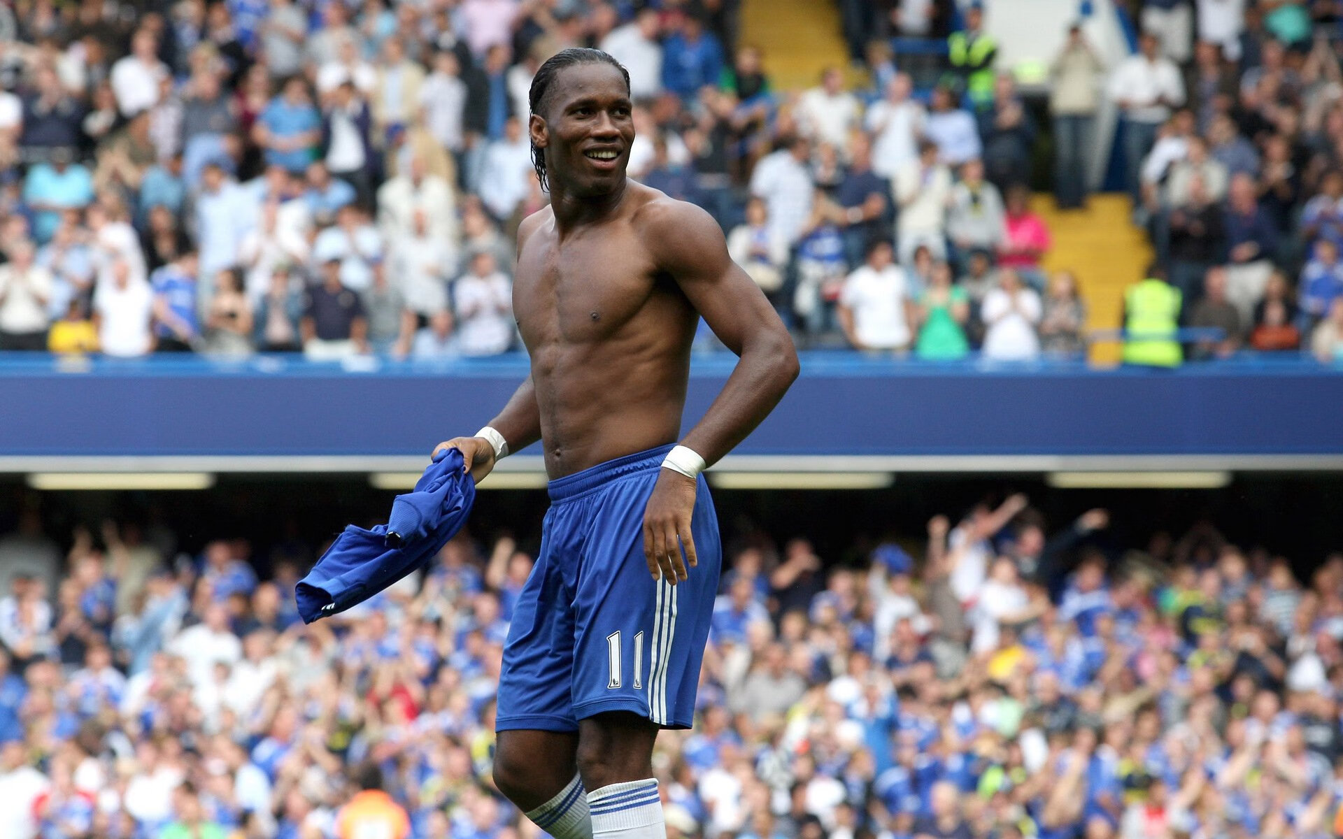 最实用的驾驶技巧：车手告诉你如何在极限中求稳，极限驾驶技术教学