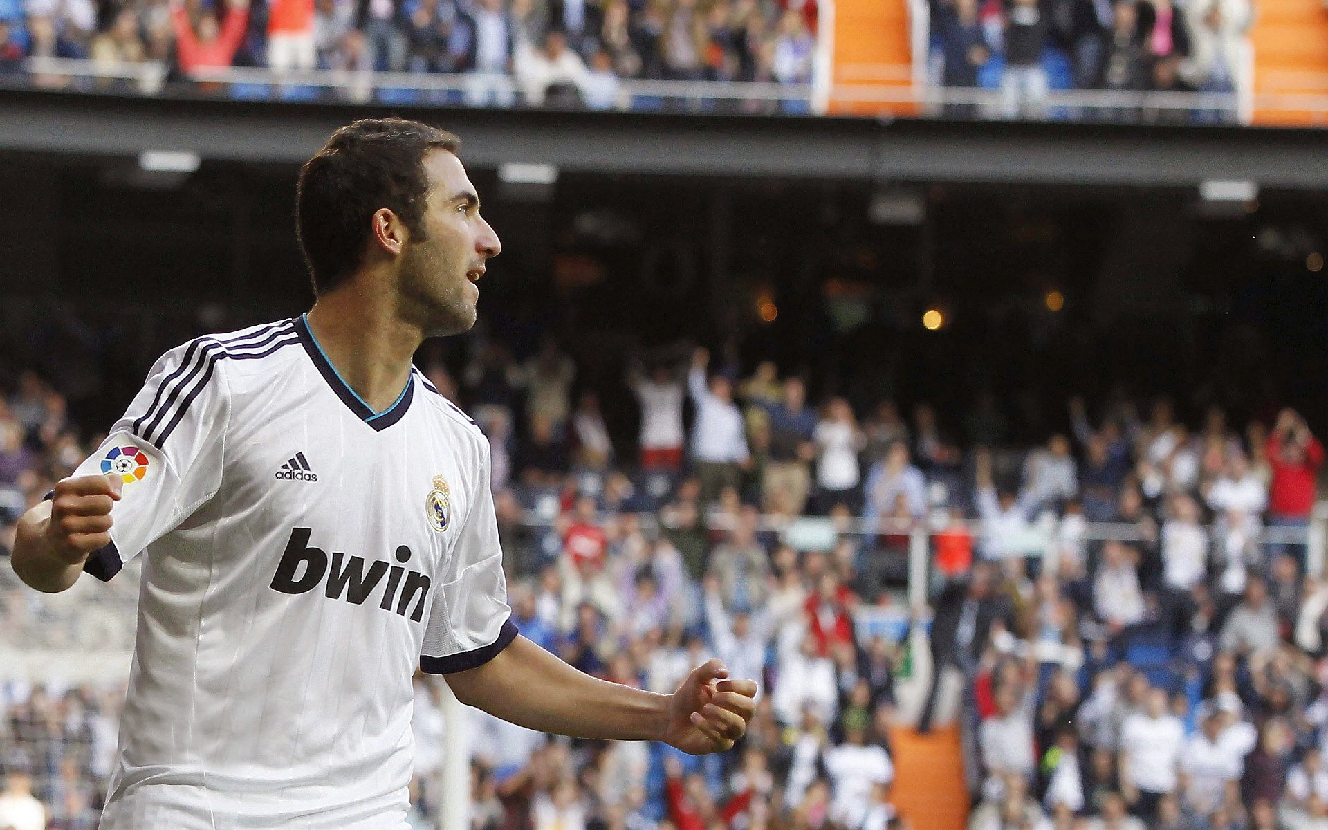 英超豪门强势引援,深度补强争冠阵容,英超落寞豪门